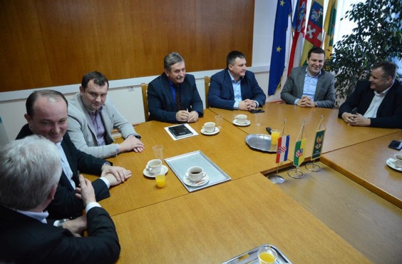 Bjelovar - grad-bjelovar.com - Bajs se konzultirao s Bajsom!
