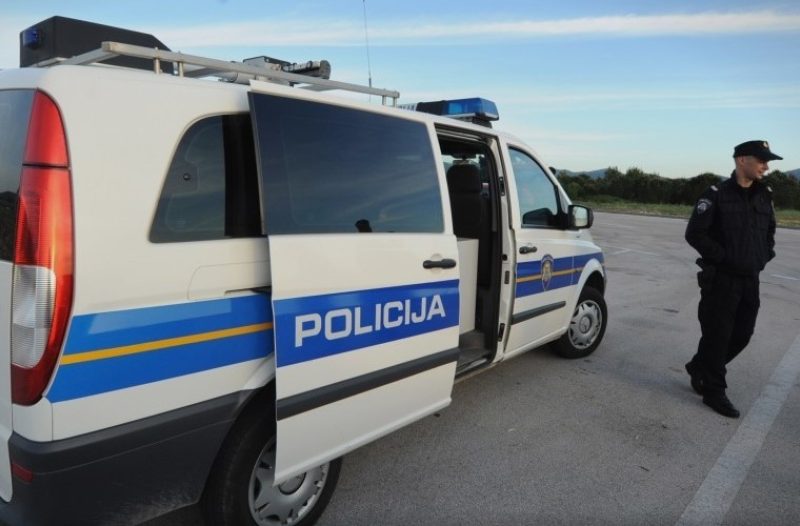 Bjelovar - grad-bjelovar.com - Zbog krađe automobila uhićena dvojica Sirijaca na području Metkovića