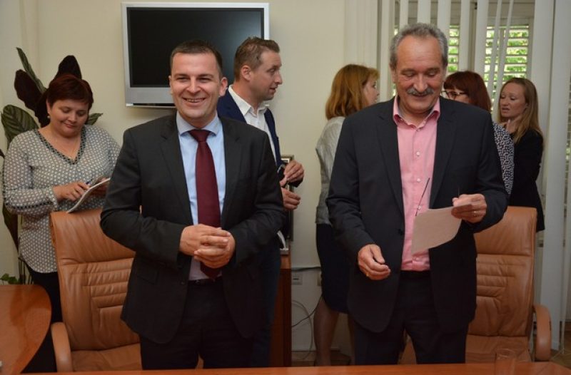 Bjelovar - grad-bjelovar.com, - Hrebak zamijenio Korušeca